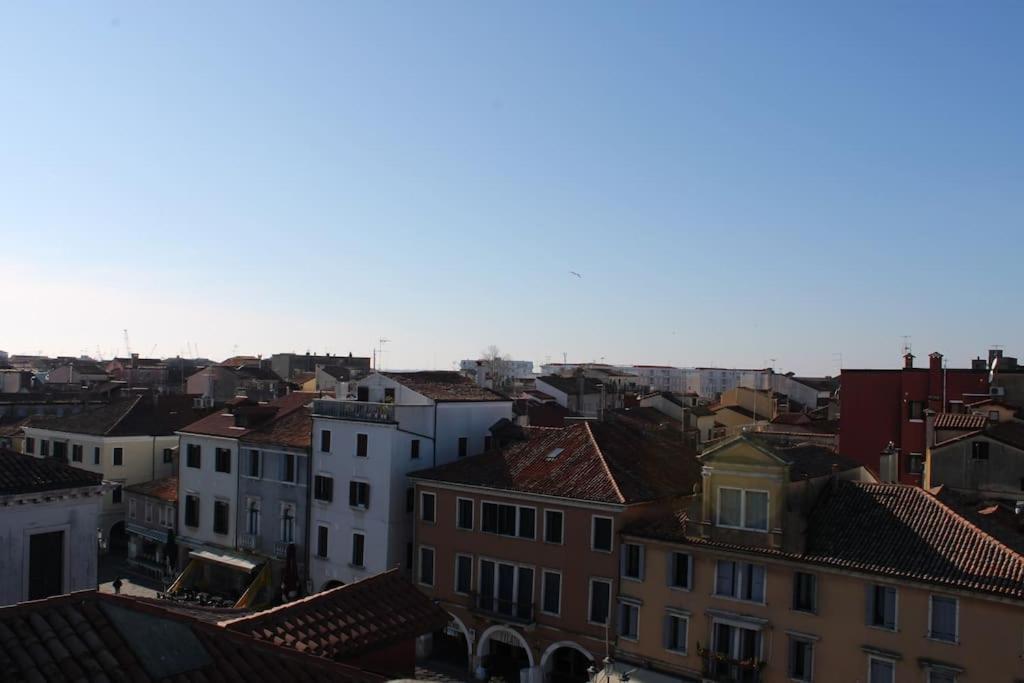 Apartment With Terrace In Chioggia'S Main Square Exterior photo